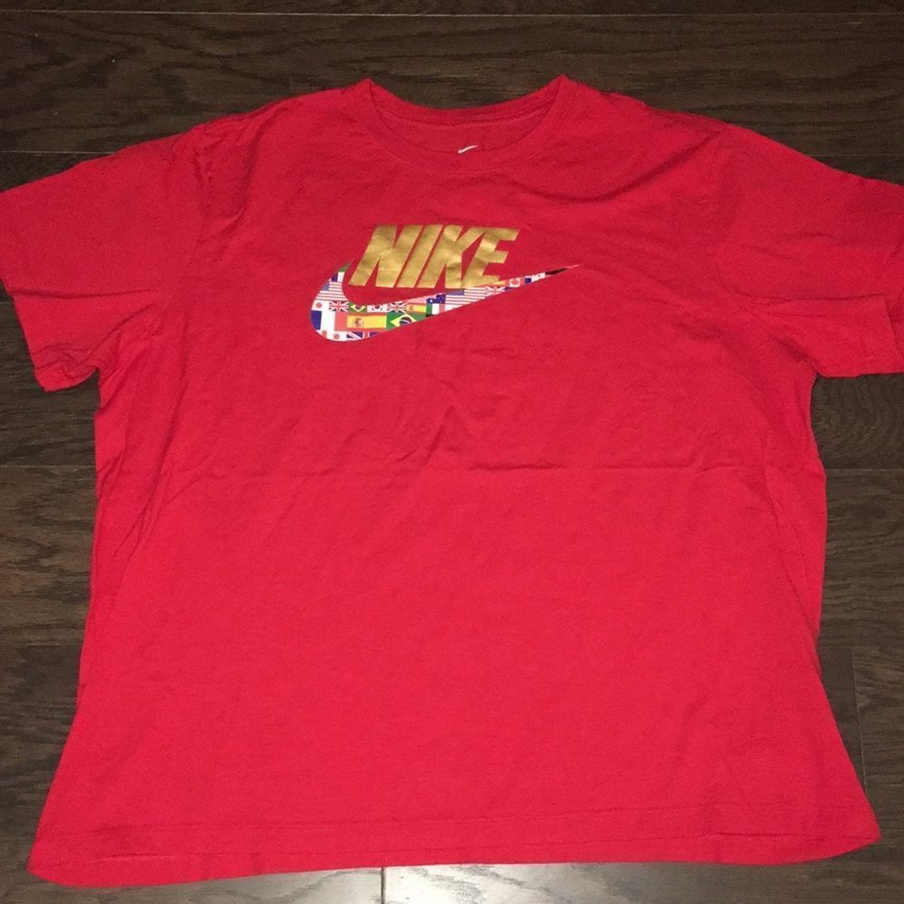 Gold Nike on Red Flag World Cup ⚽️ Soccer promo Tee T shirt XXL mens